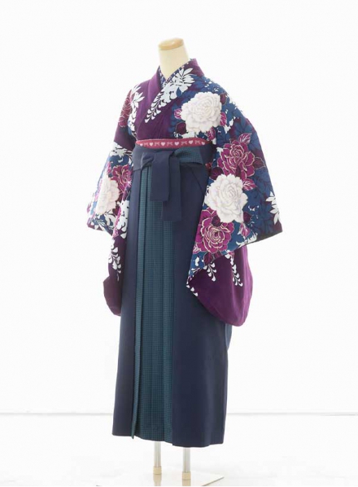 CECIL MCBEE　