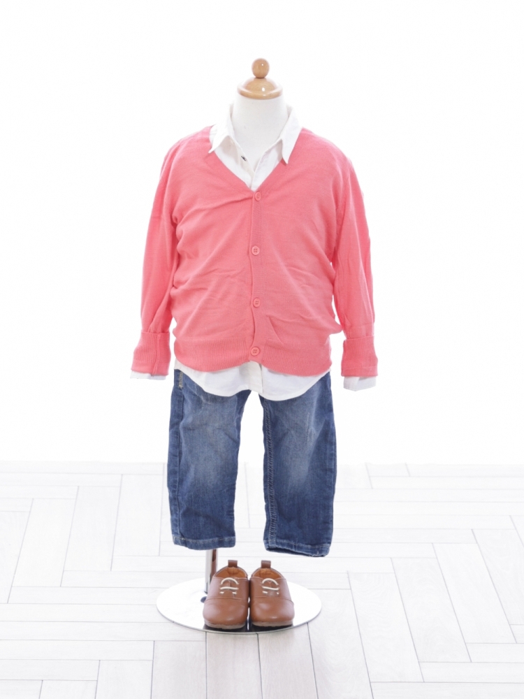 ピンクカーディガン